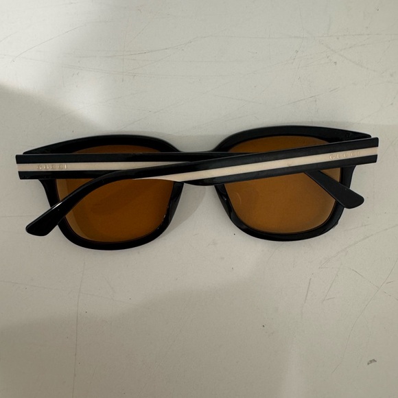 Gucci tinted sunglasses style GG0847SK - Picture 4 of 5